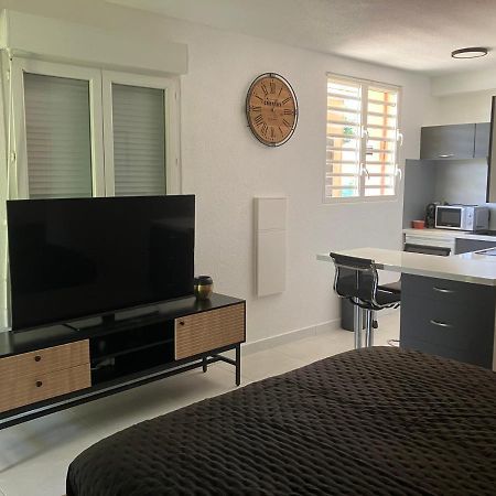 Studio Meuble Residence Estudom - Hibiscus - Universite De Cayenne Luaran gambar